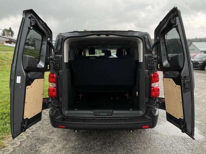 Fahrzeugbild eines Opel Vivaro