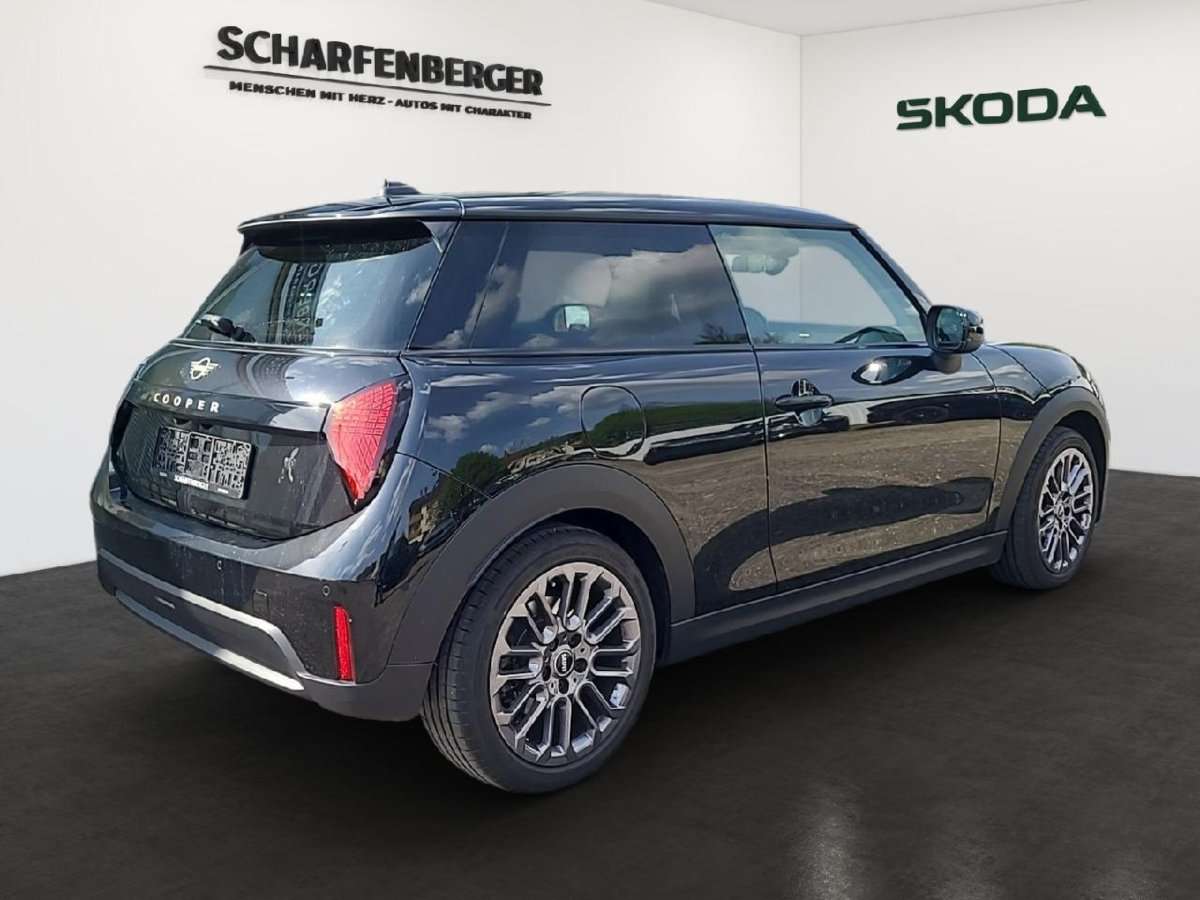 Fahrzeugbild eines MINI COOPER