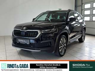 Schräge Frontansicht auf einen Skoda Kodiaq , freigestellt