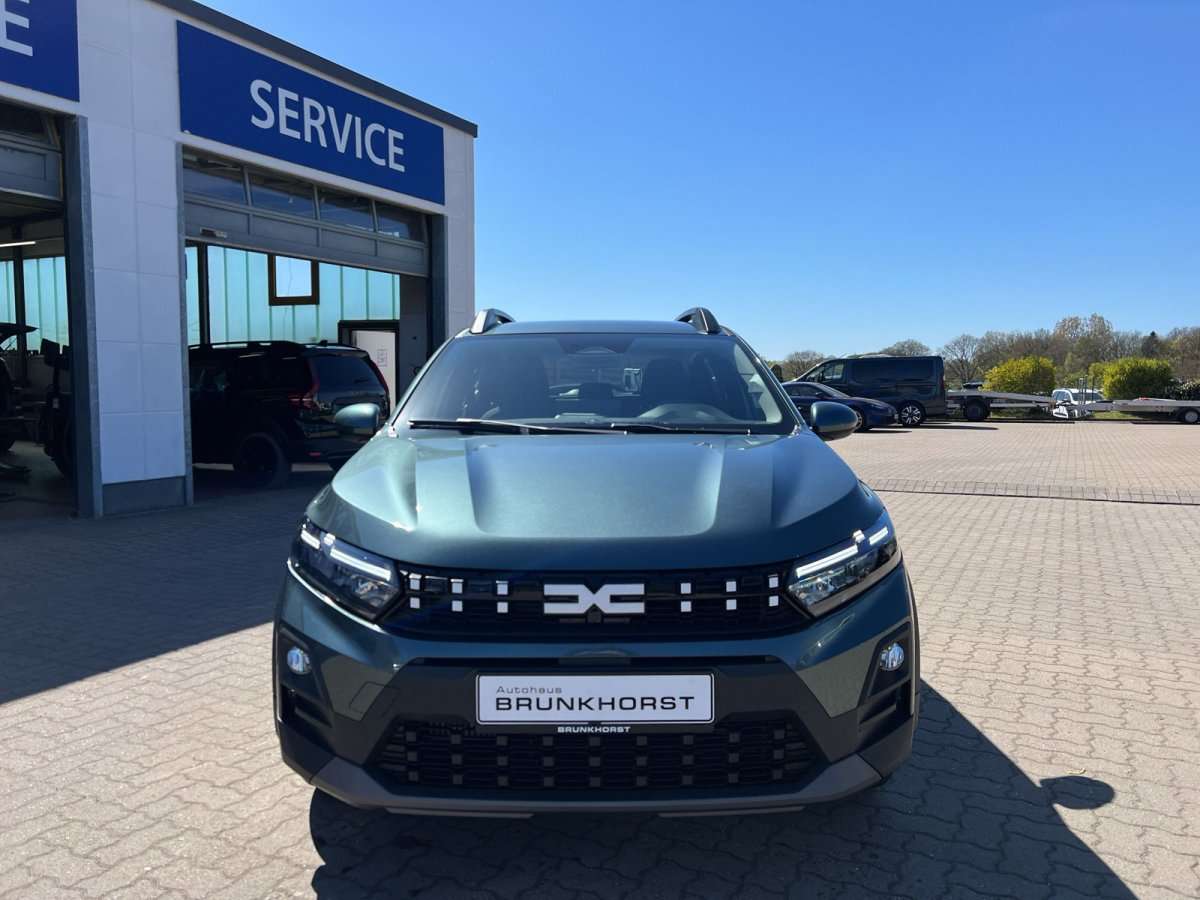 Fahrzeugbild eines Dacia Sandero