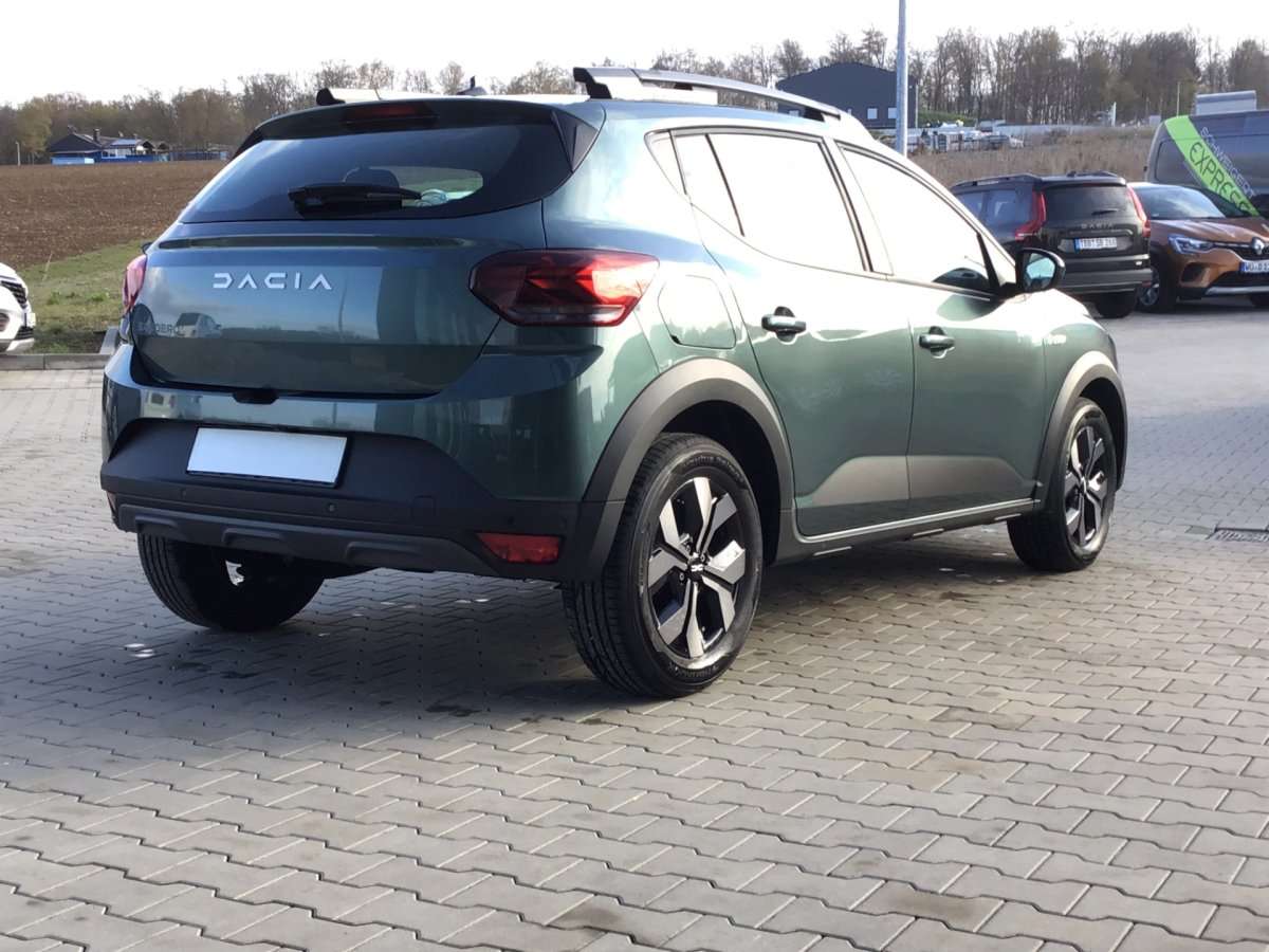Fahrzeugbild eines Dacia Sandero