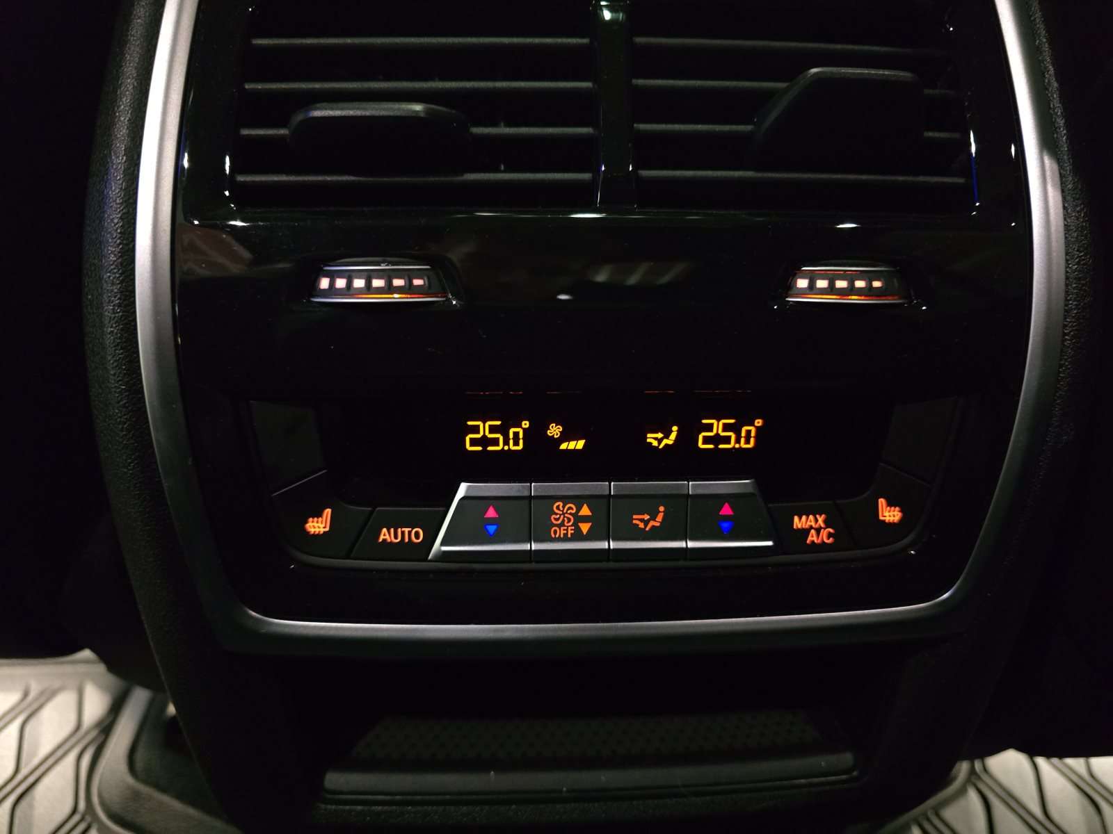 Fahrzeugbild eines BMW X7