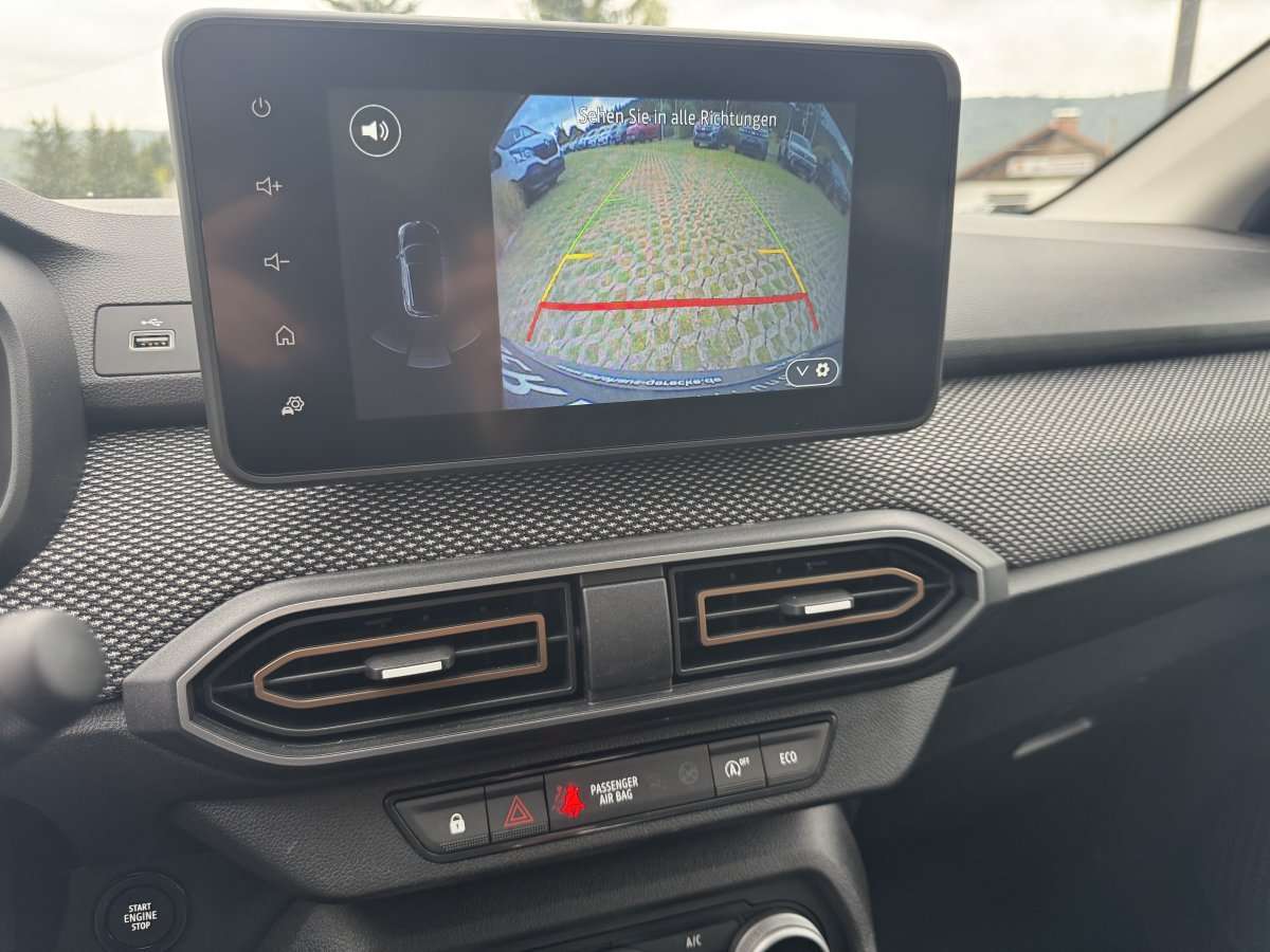 Fahrzeugbild eines Dacia Sandero