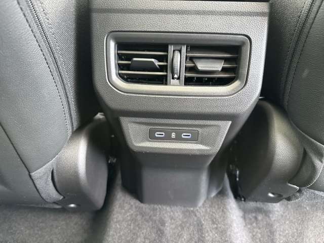 Fahrzeugbild eines Renault Rafale