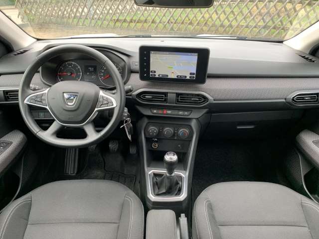 Fahrzeugbild eines Dacia Jogger