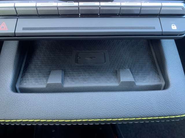 Fahrzeugbild eines Renault Scenic E-TECH