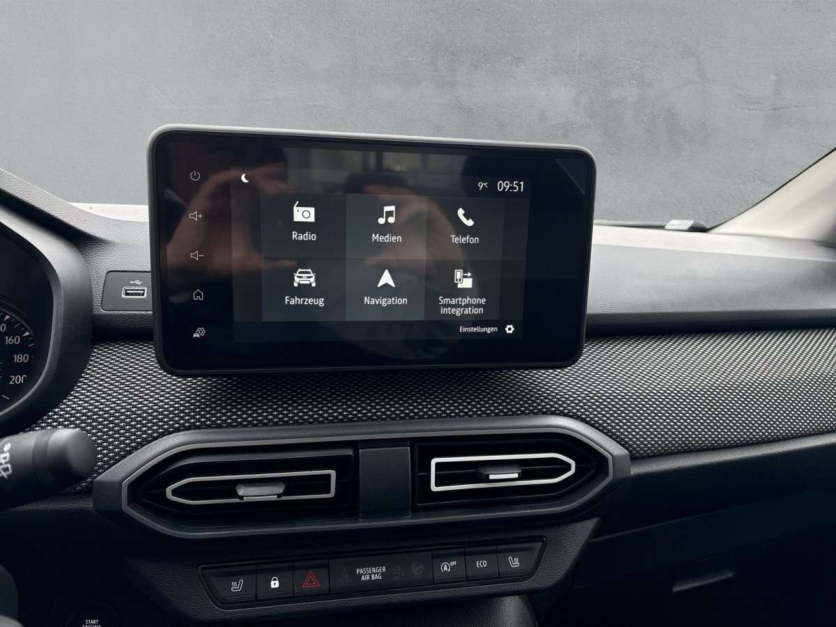 Fahrzeugbild eines Dacia Sandero