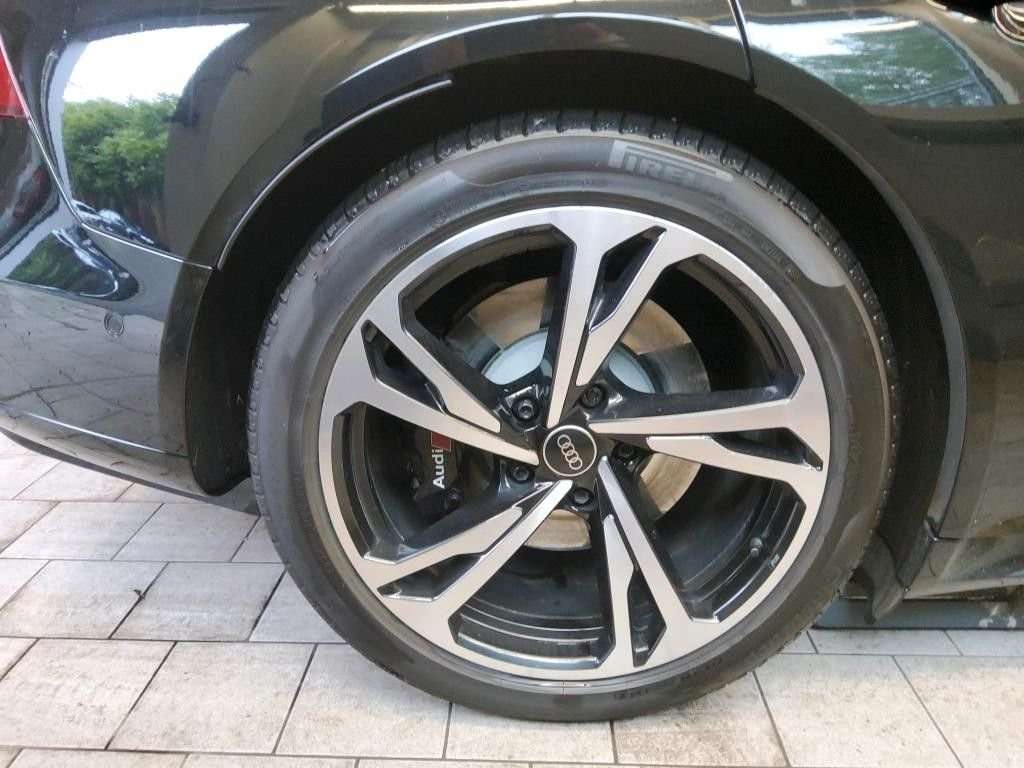 Fahrzeugbild eines Audi e-tron GT
