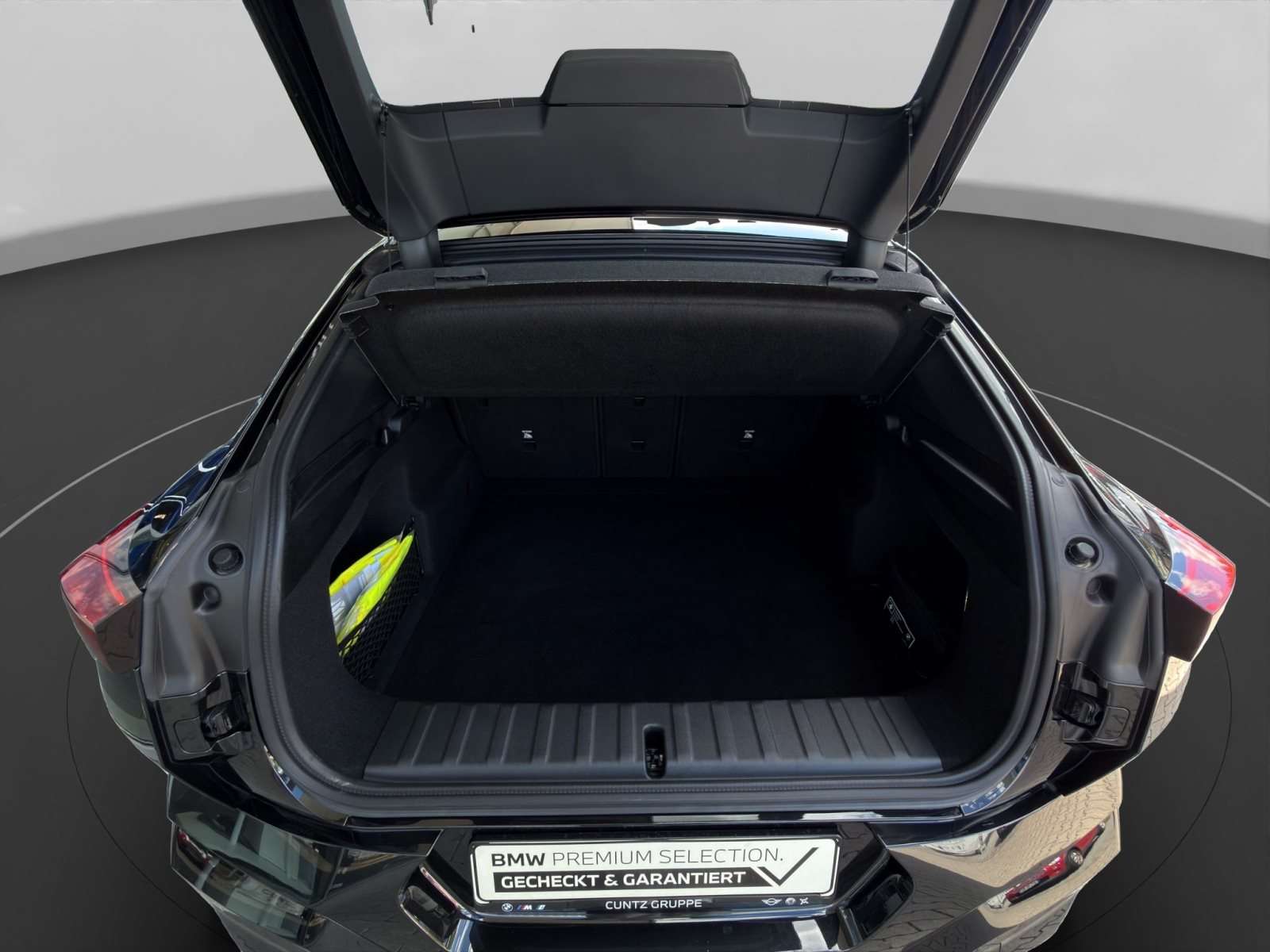 Fahrzeugbild eines BMW X2