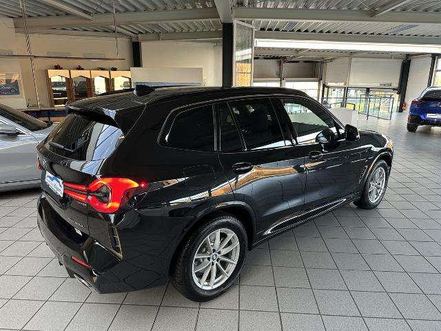 Fahrzeugbild eines BMW X3