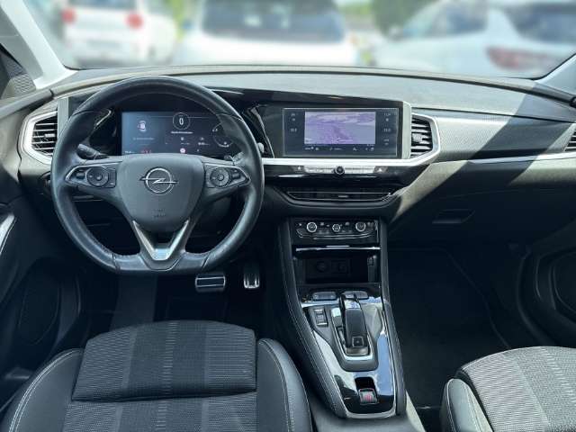 Fahrzeugbild eines Opel Grandland X