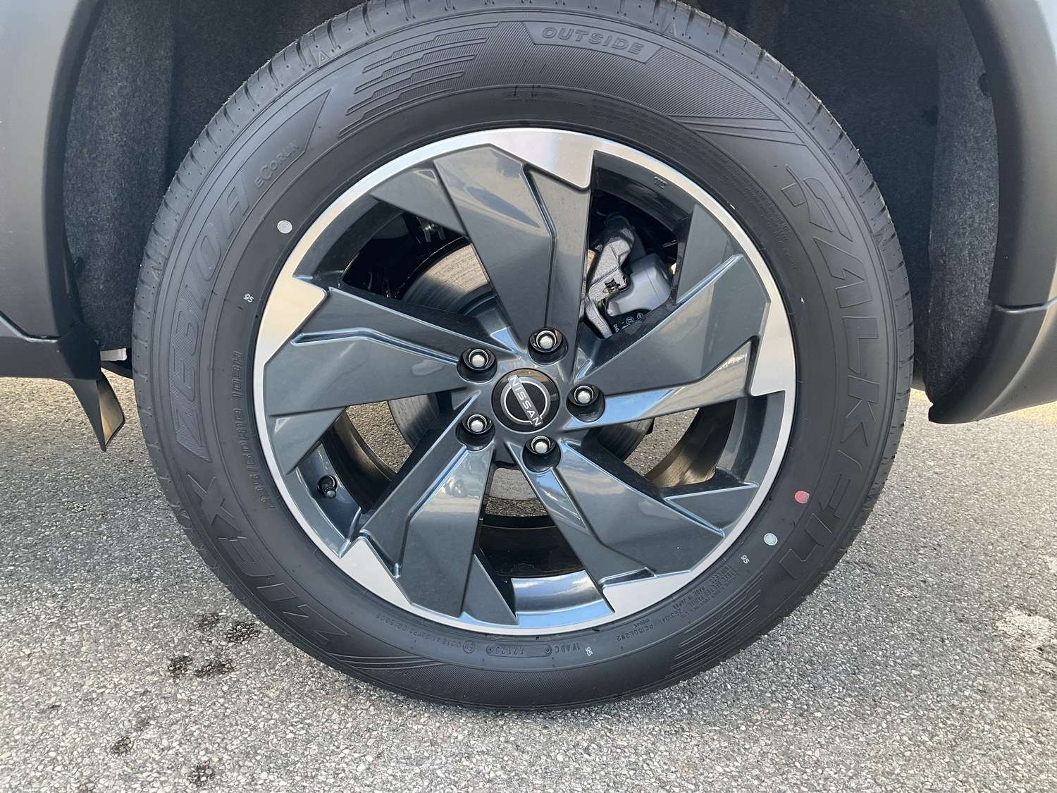 Fahrzeugbild eines Nissan X-TRAIL