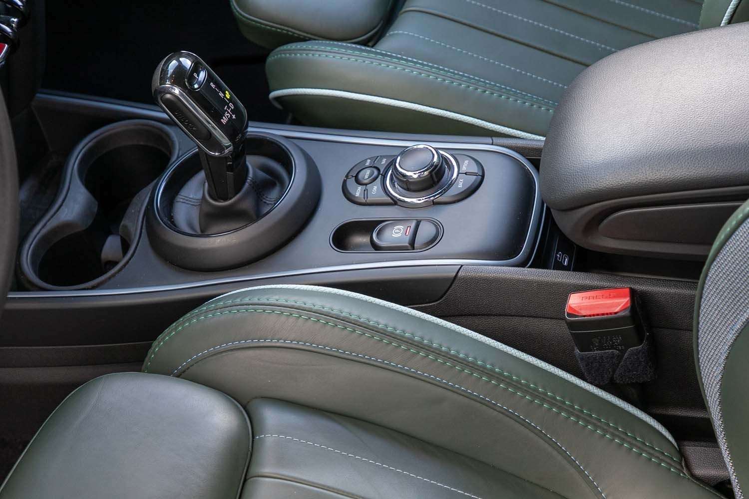 Fahrzeugbild eines MINI COOPER
