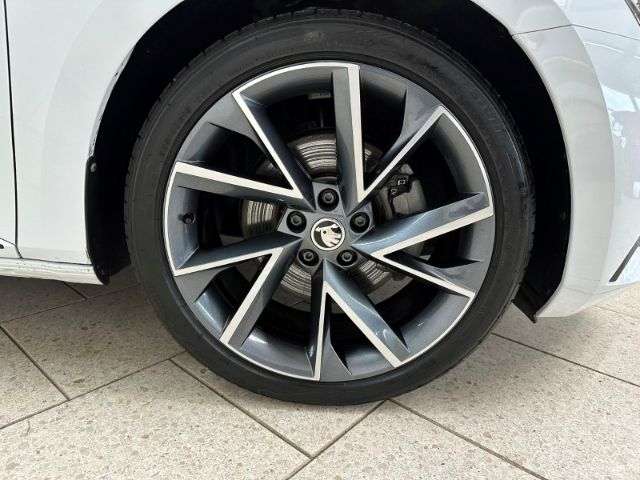 Fahrzeugbild eines Skoda Superb