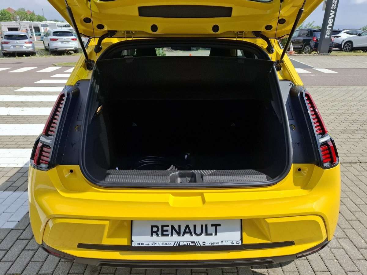 Fahrzeugbild eines Renault 5 E-TECH