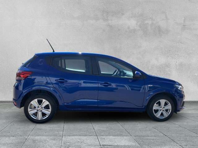 Fahrzeugbild eines Dacia Sandero