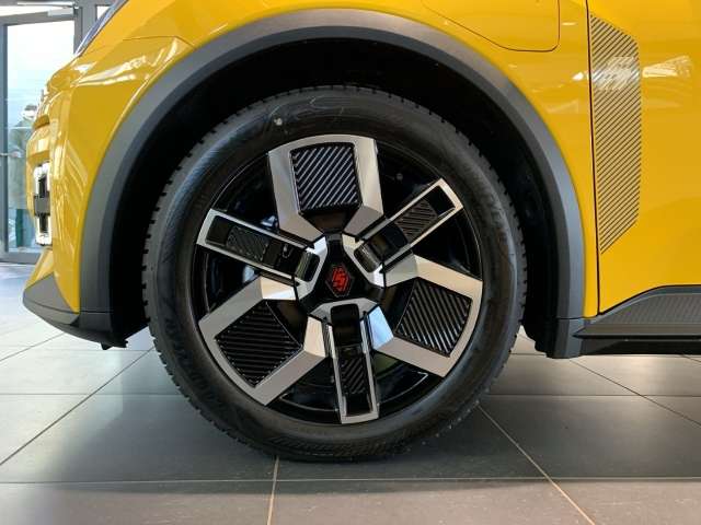 Fahrzeugbild eines Renault 5 E-TECH
