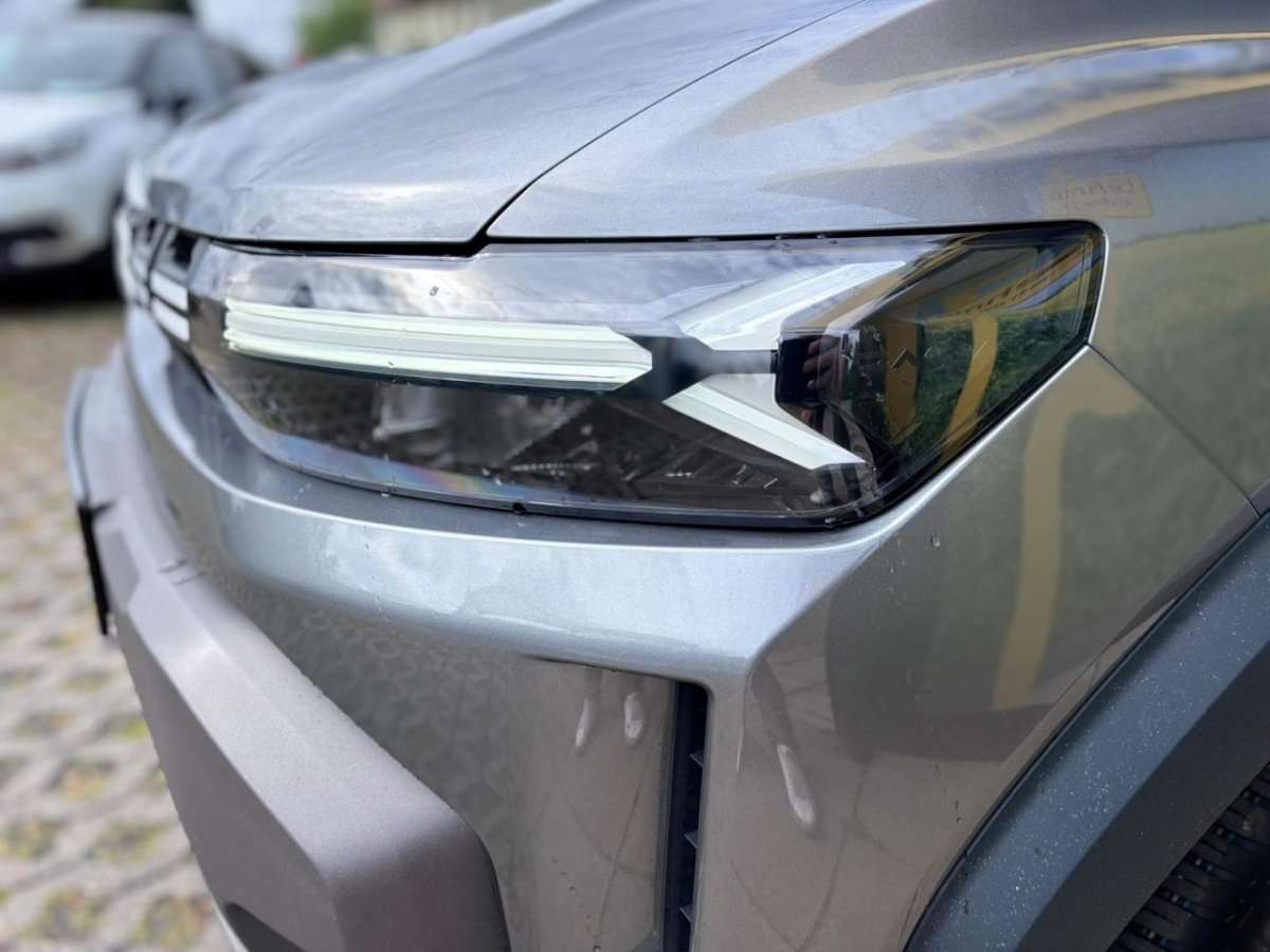 Fahrzeugbild eines Dacia Duster