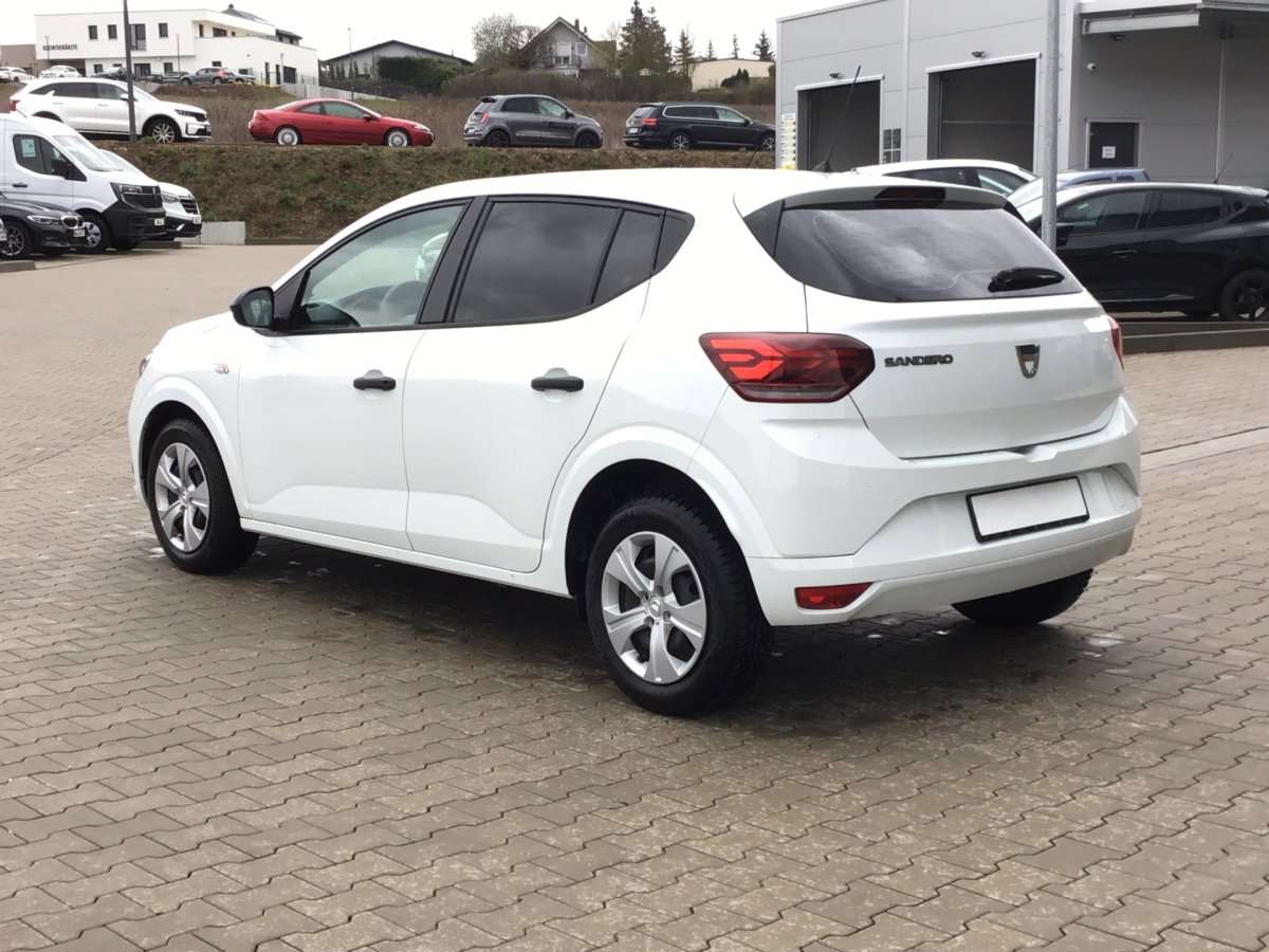 Fahrzeugbild eines Dacia Sandero