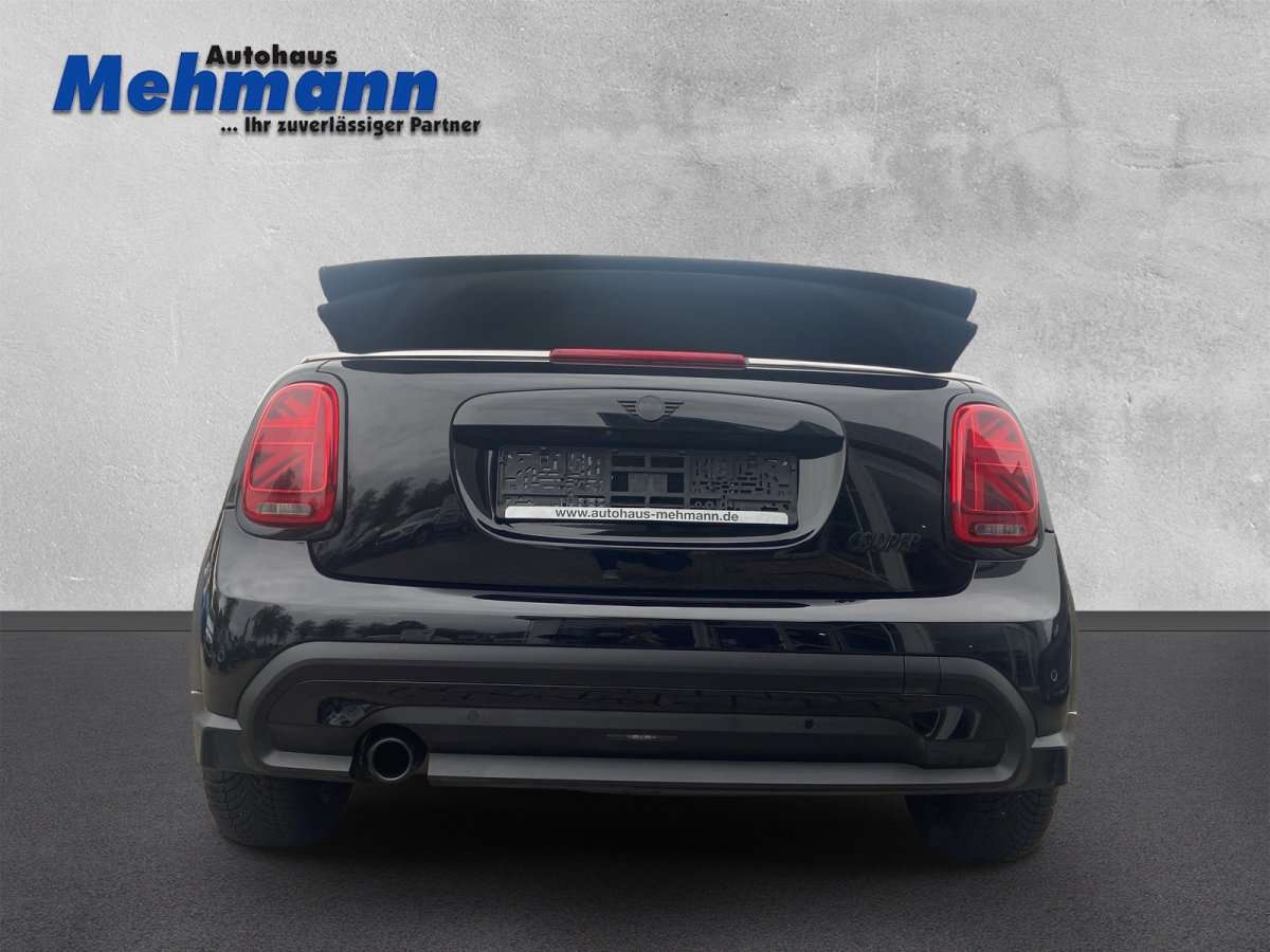 Fahrzeugbild eines MINI COOPER