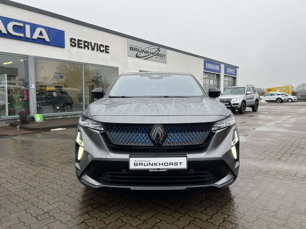 Fahrzeugbild eines Renault Rafale