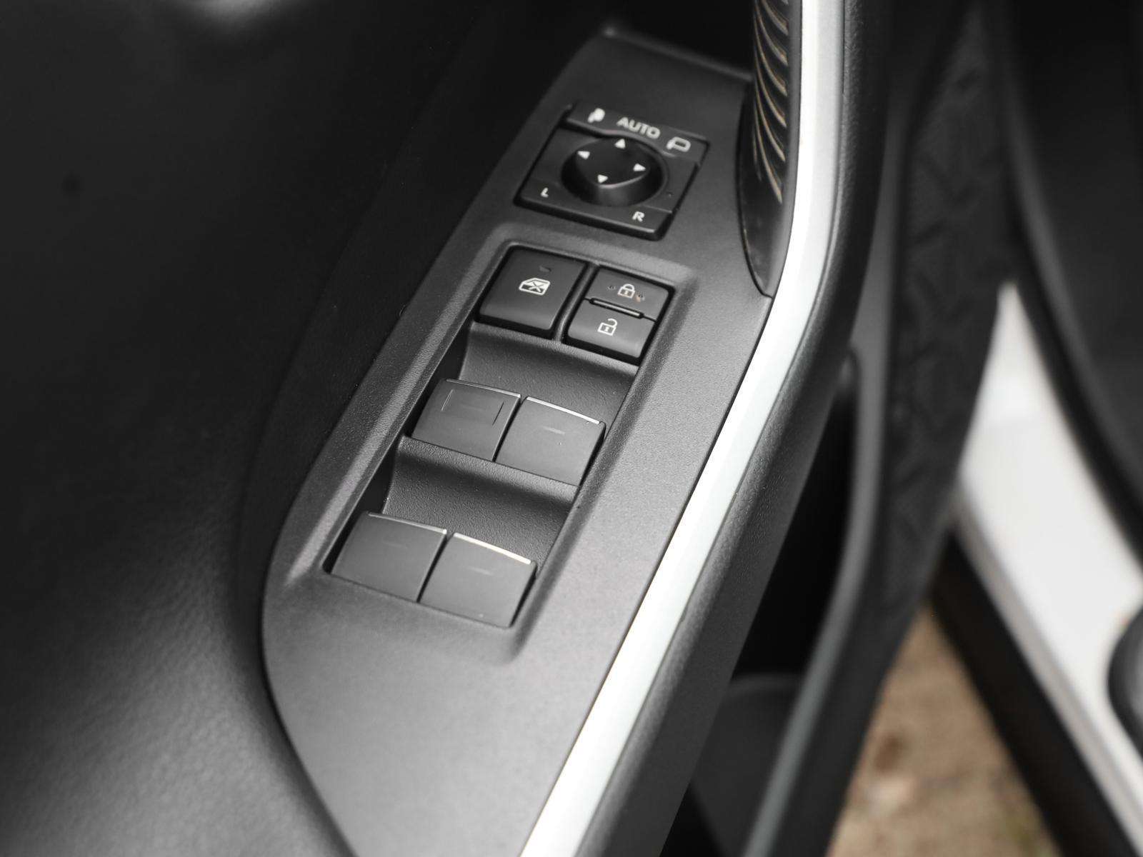 Fahrzeugbild eines Toyota RAV4