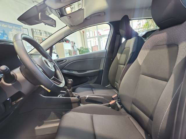 Fahrzeugbild eines Mitsubishi Colt