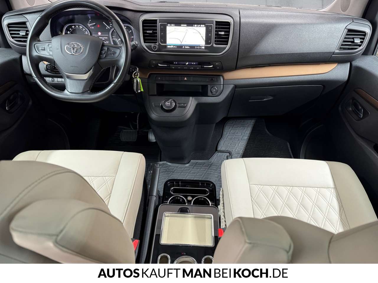 Fahrzeugbild eines Toyota Proace