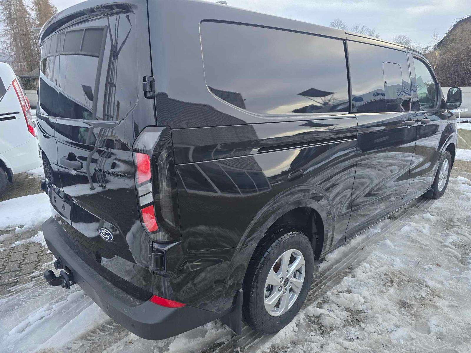 Fahrzeugbild eines Ford Transit Custom