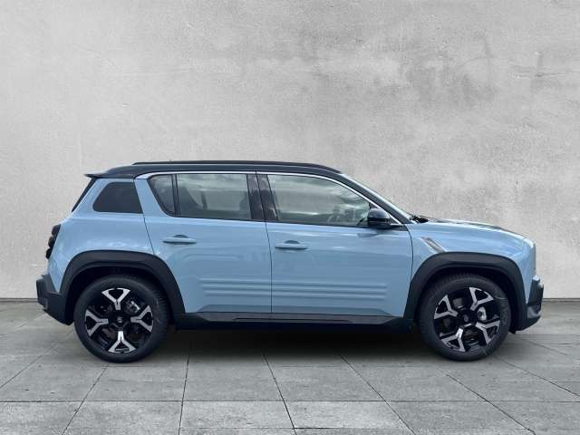 Fahrzeugbild eines Renault 4 E-TECH