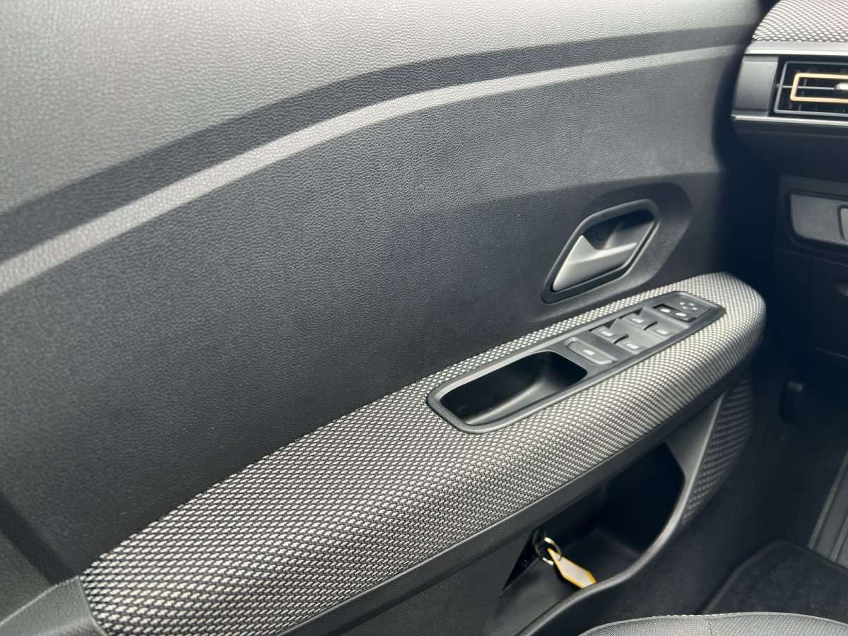 Fahrzeugbild eines Dacia Sandero