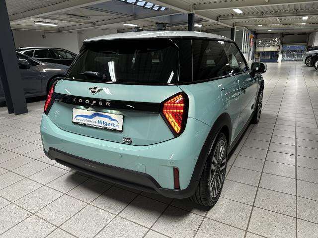 Fahrzeugbild eines MINI COOPER