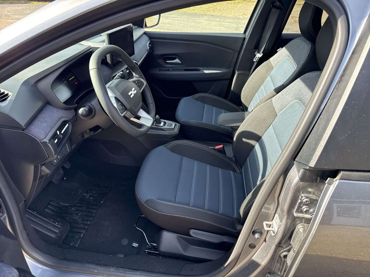 Fahrzeugbild eines Dacia Jogger