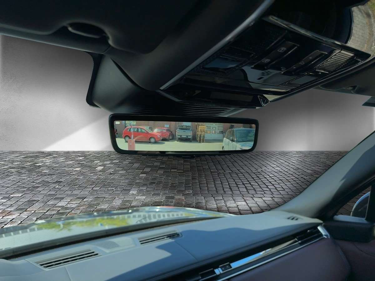 Fahrzeugbild eines Land Rover Range Rover