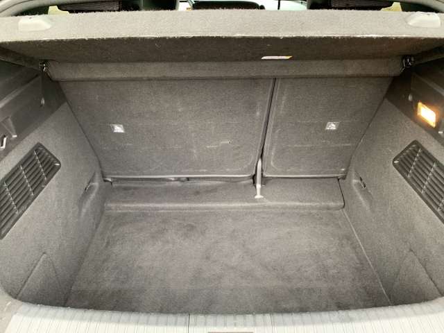 Fahrzeugbild eines Renault Megane E-TECH