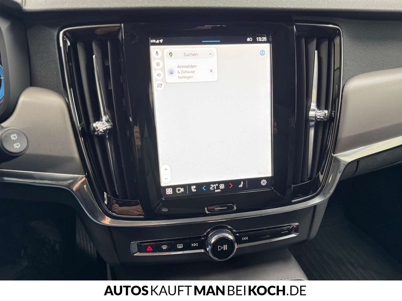 Fahrzeugbild eines Volvo V90