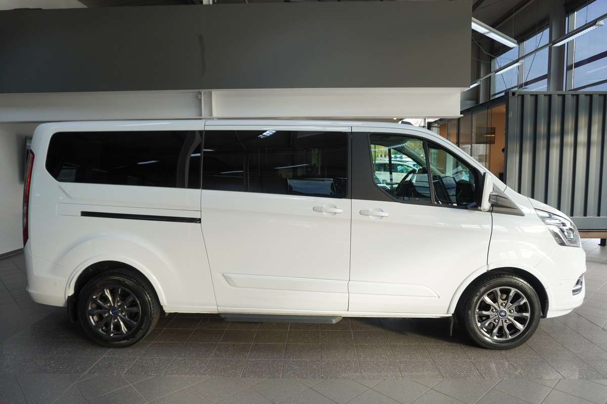 Fahrzeugbild eines Ford Tourneo Custom
