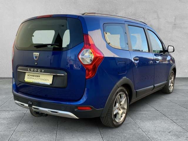 Fahrzeugbild eines Dacia Lodgy