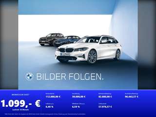 Schräge Frontansicht auf einen BMW XM , freigestellt