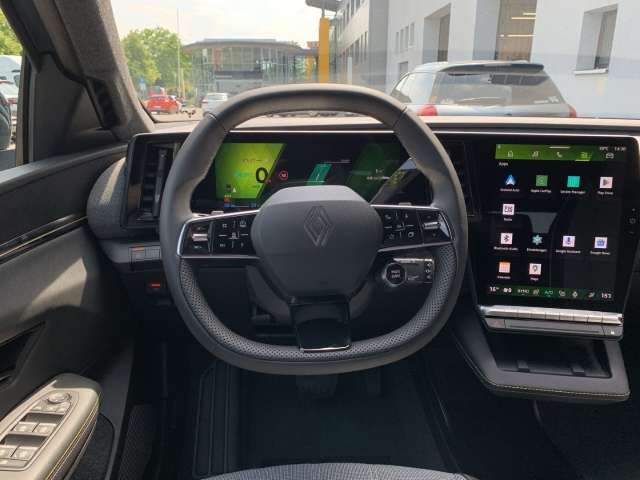 Fahrzeugbild eines Renault Scenic E-TECH
