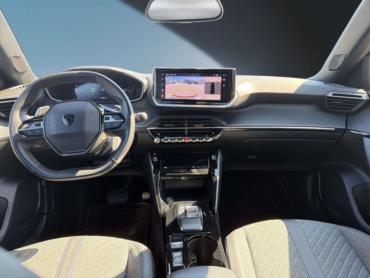 Fahrzeugbild eines Peugeot 2008