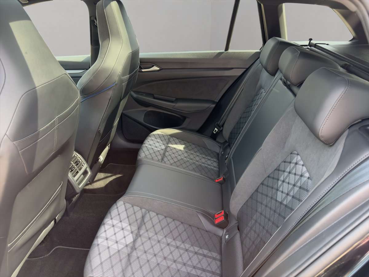 Fahrzeugbild eines Volkswagen Golf