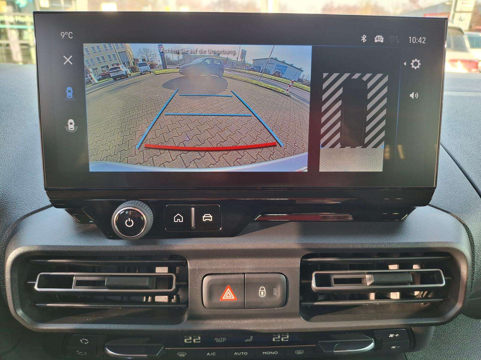 Fahrzeugbild eines Opel Combo Life