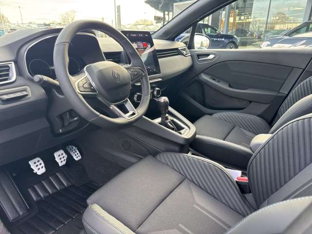 Fahrzeugbild eines Renault Clio