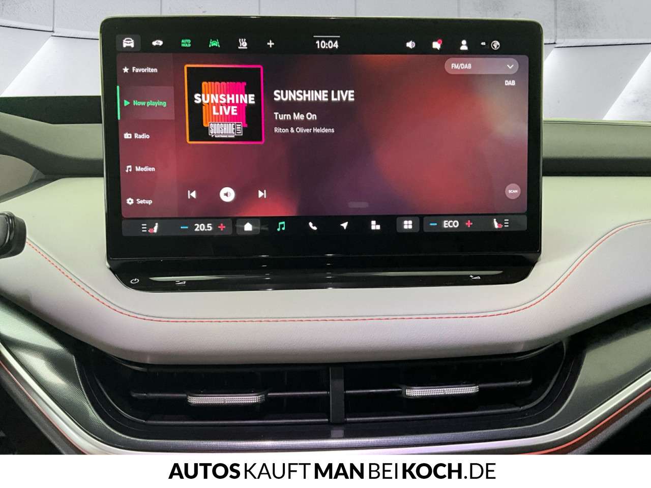 Fahrzeugbild eines Skoda ELROQ