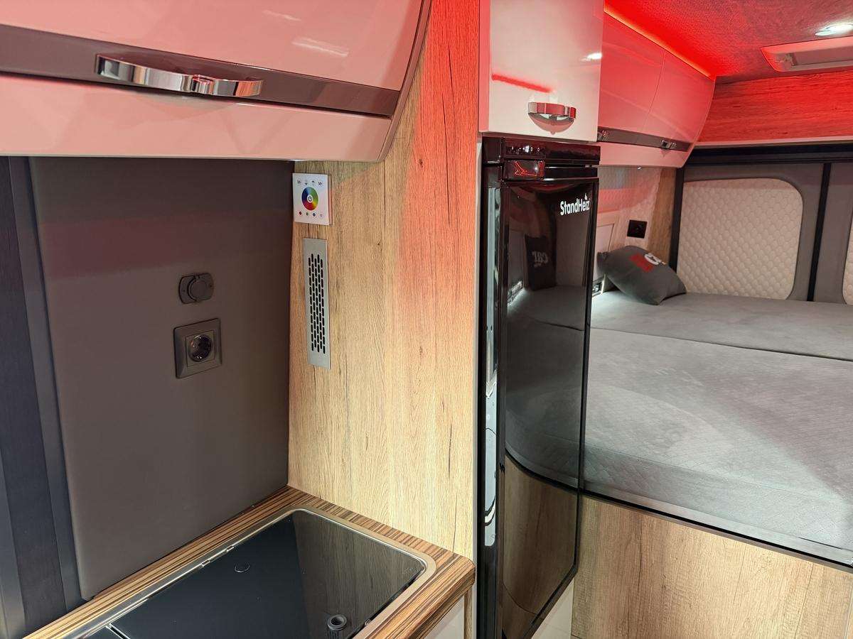 Fahrzeugbild eines Mercedes-Benz Sprinter