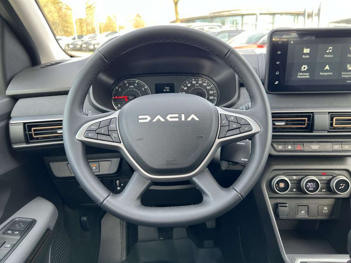 Fahrzeugbild eines Dacia Sandero