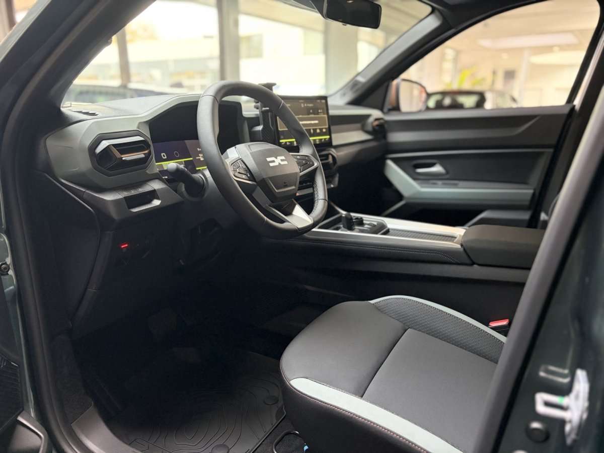 Fahrzeugbild eines Dacia Bigster