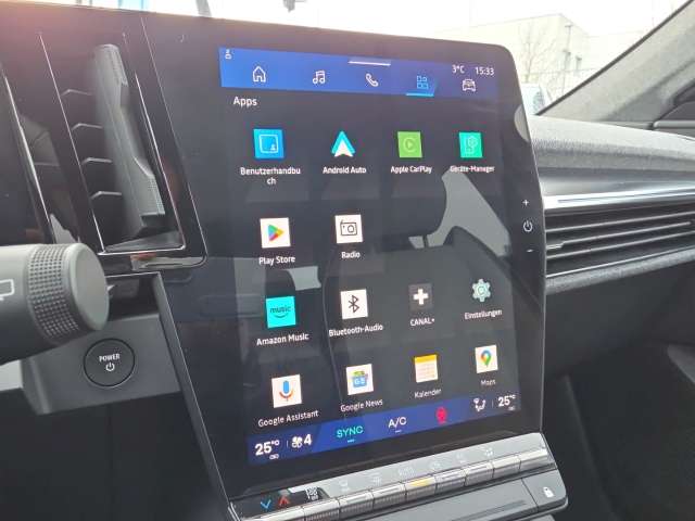 Fahrzeugbild eines Renault Scenic E-TECH