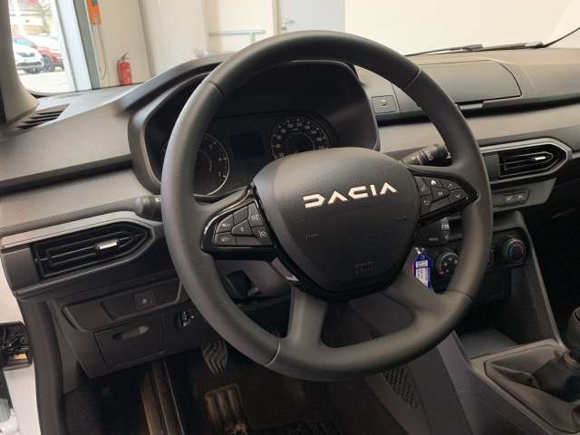 Fahrzeugbild eines Dacia Sandero